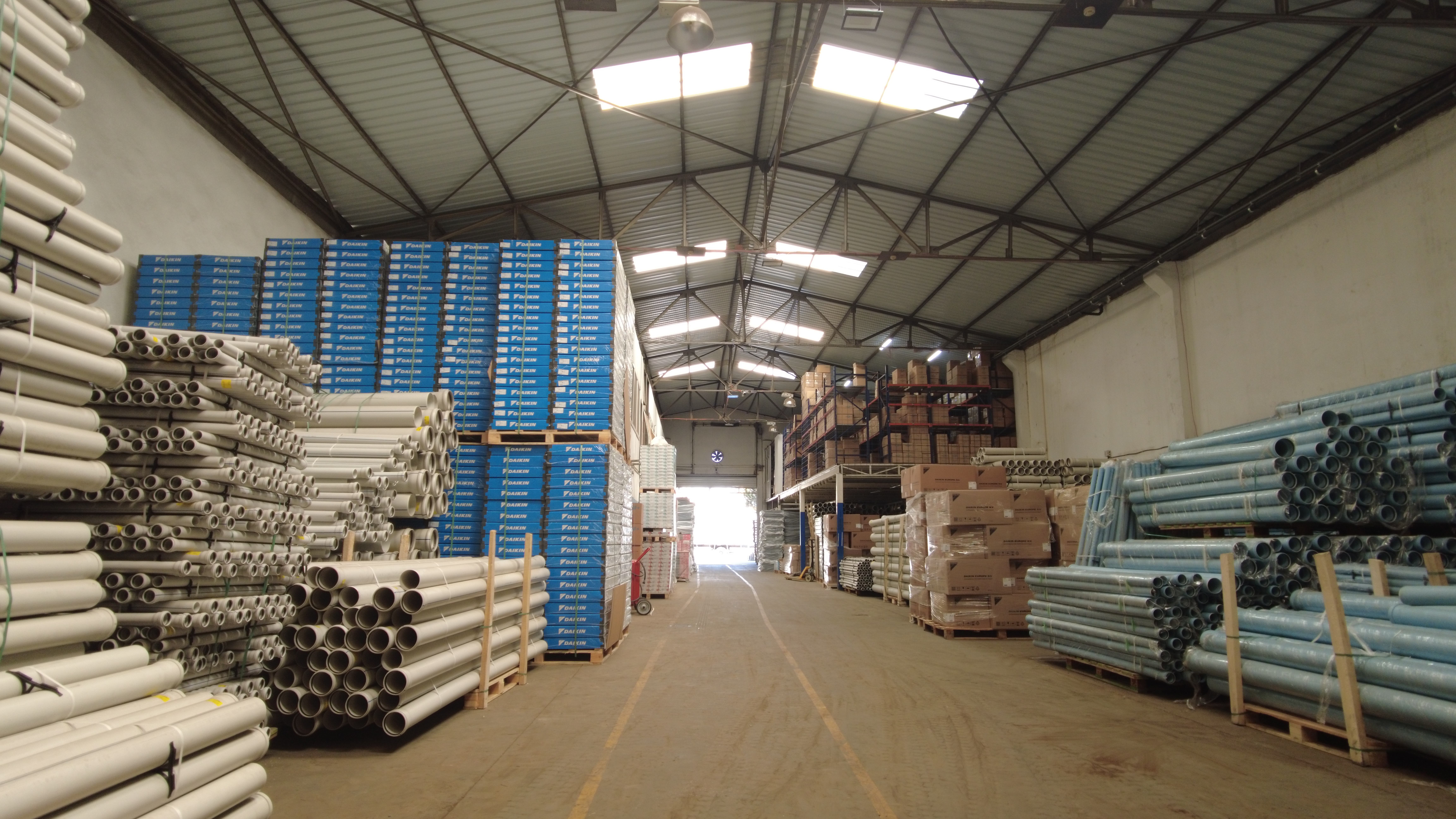 Bulkar İnşaat İzmir showroom teşhir alanı — Bornova